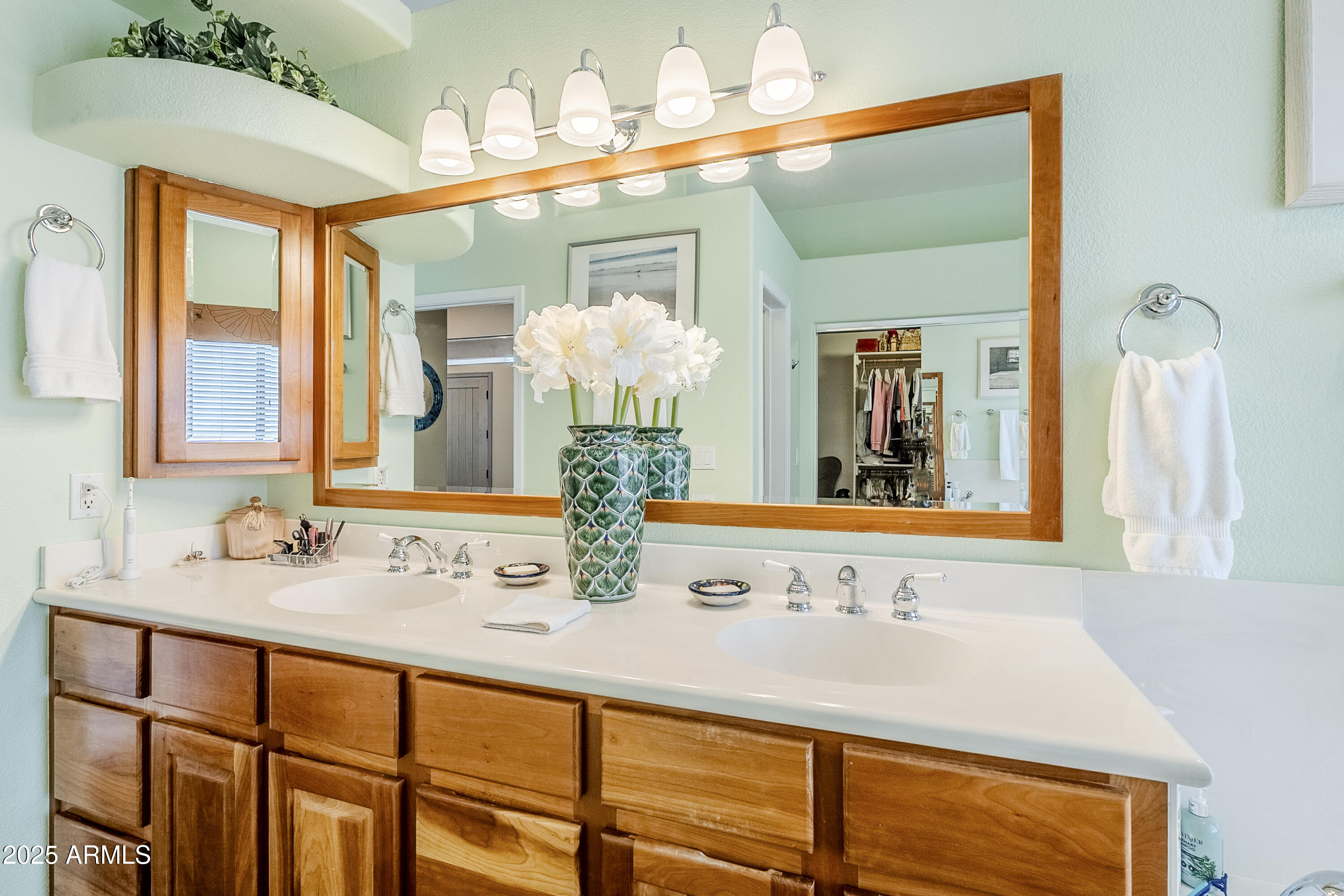 Goodyear, Arizona, 85338, United States, 3 Bedrooms Bedrooms, ,Residential,For Sale,1826677
