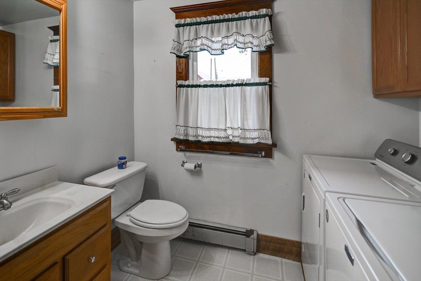 Mazomanie, Wisconsin, 53560, United States, 4 Bedrooms Bedrooms, ,2 BathroomsBathrooms,Residential,For Sale,1902968