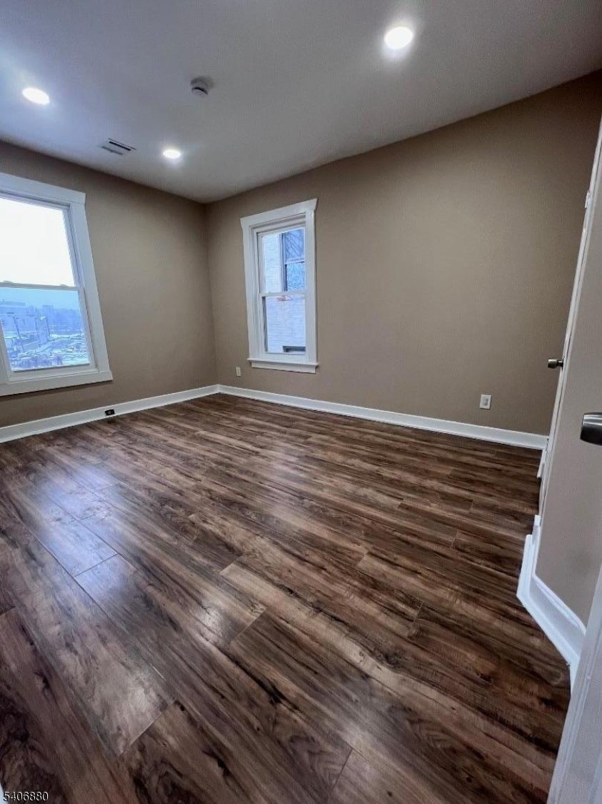 Elizabeth City, New Jersey, 07208, United States, 5 Bedrooms Bedrooms, ,4 BathroomsBathrooms,Residential,For Sale,2011713