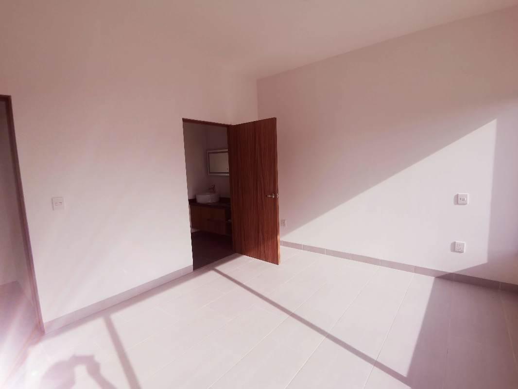 Valle Esmeralda, El Marqués, Querétaro, 76269, Mexico, 3 Bedrooms Bedrooms, ,4 BathroomsBathrooms,Residential,For Sale,Valle Esmeralda,1625749