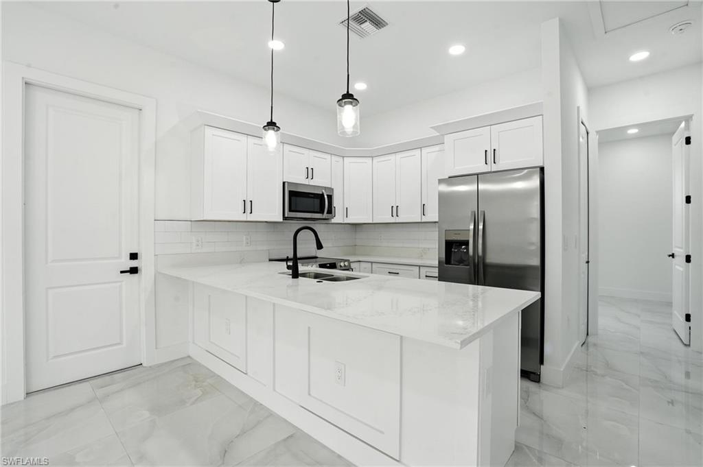 Lehigh Acres, Florida, 33973, United States, 6 Bedrooms Bedrooms, ,4 BathroomsBathrooms,Residential,For Sale,1891915