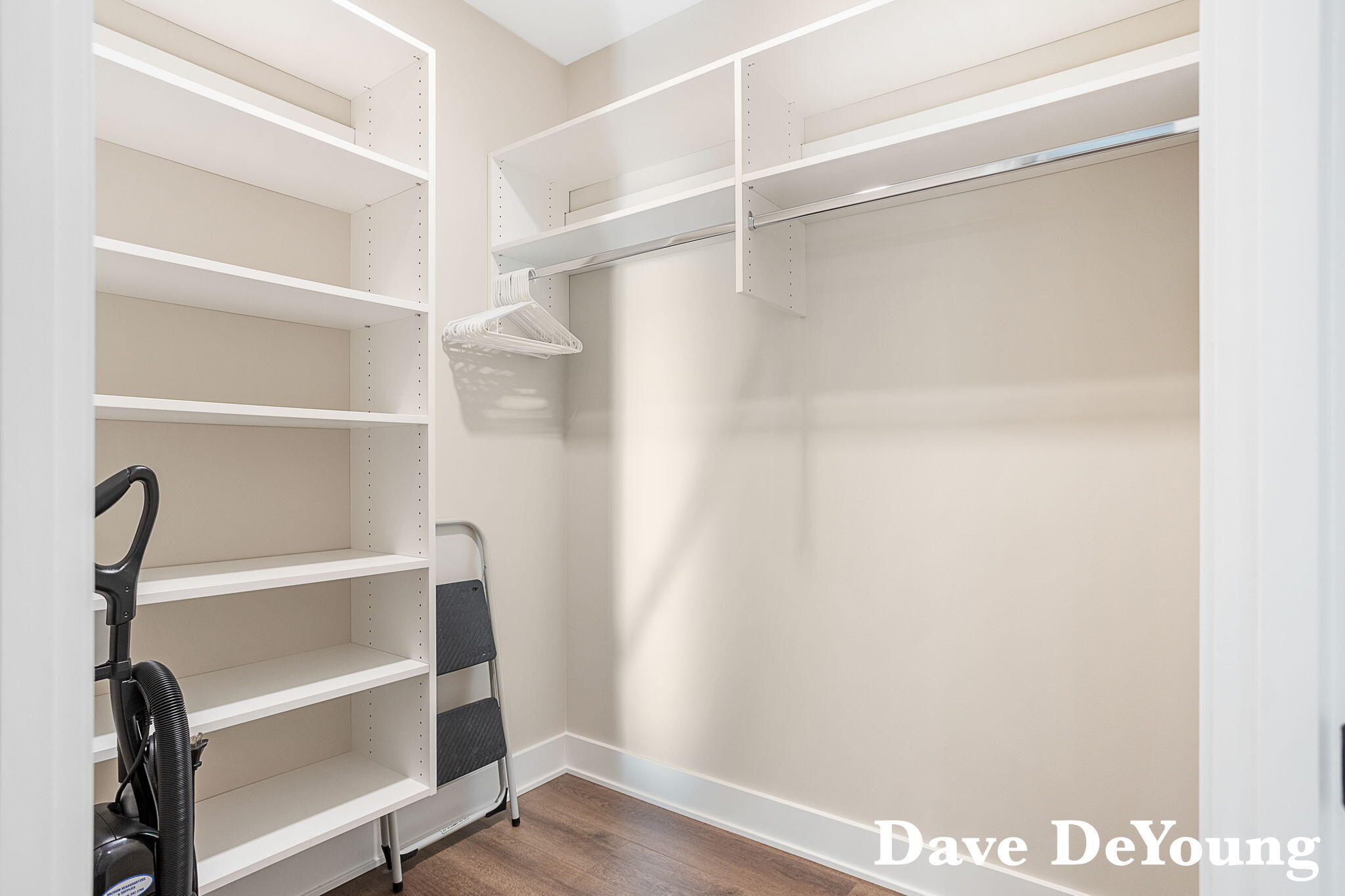 Holland, Michigan, 49424, United States, 3 Bedrooms Bedrooms, ,3 BathroomsBathrooms,Residential,For Sale,1986550