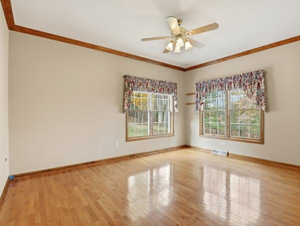 Sayre, Pennsylvania, 18840, United States, 5 Bedrooms Bedrooms, ,4 BathroomsBathrooms,Residential,For Sale,1979429