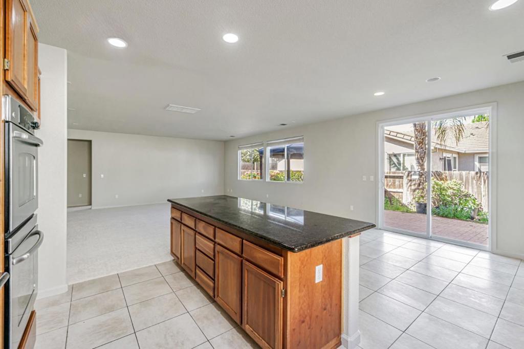 Pittsburg, California, 94565, United States, 6 Bedrooms Bedrooms, ,5 BathroomsBathrooms,Residential,For Sale,1791756