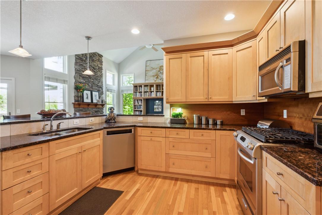 Ankeny, Iowa, 50023, United States, 5 Bedrooms Bedrooms, ,4 BathroomsBathrooms,Residential,For Sale,1921824