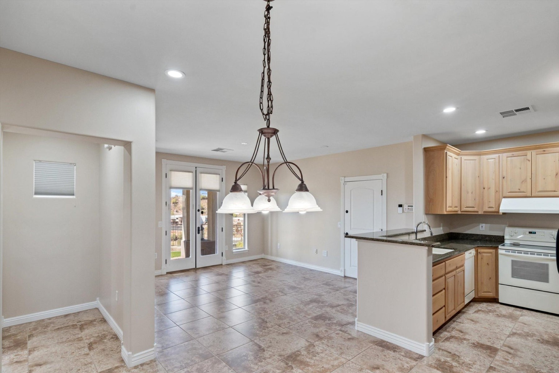  619 E Briles Road ¦Phoenix, AZ - 物件實景