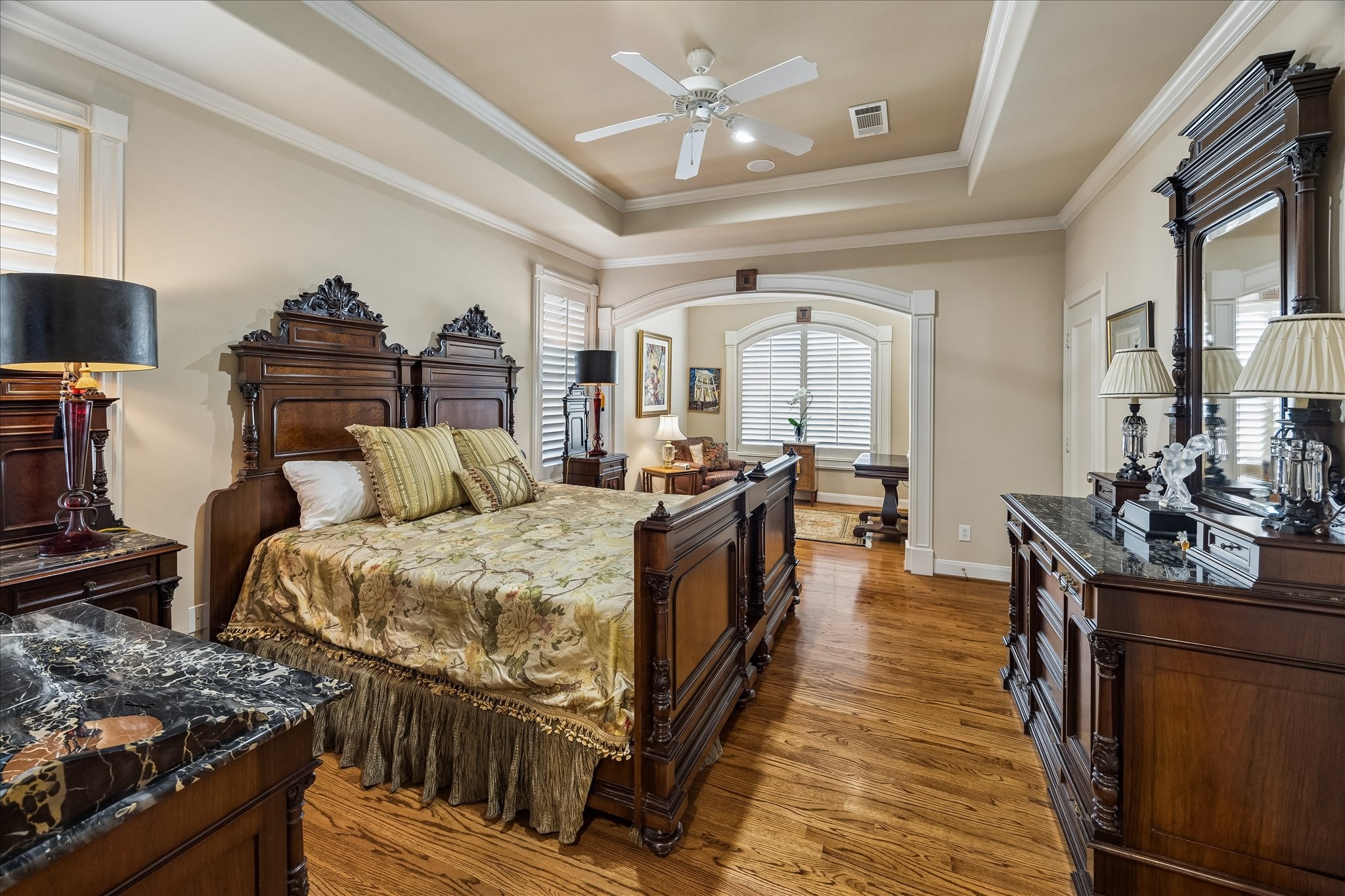  715 Birdsall Street - 物件實景