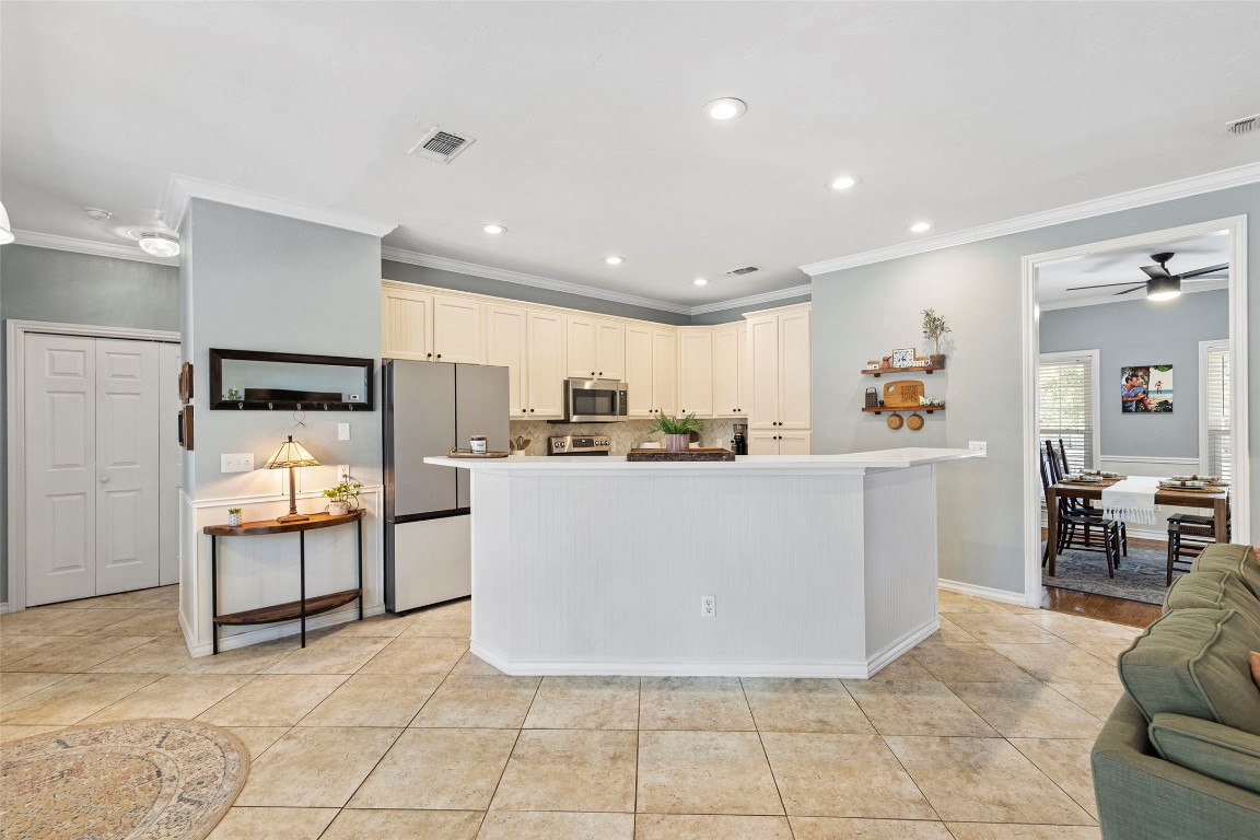 Wimberley, Texas, 78676, United States, 3 Bedrooms Bedrooms, ,3 BathroomsBathrooms,Residential,For Sale,1925623