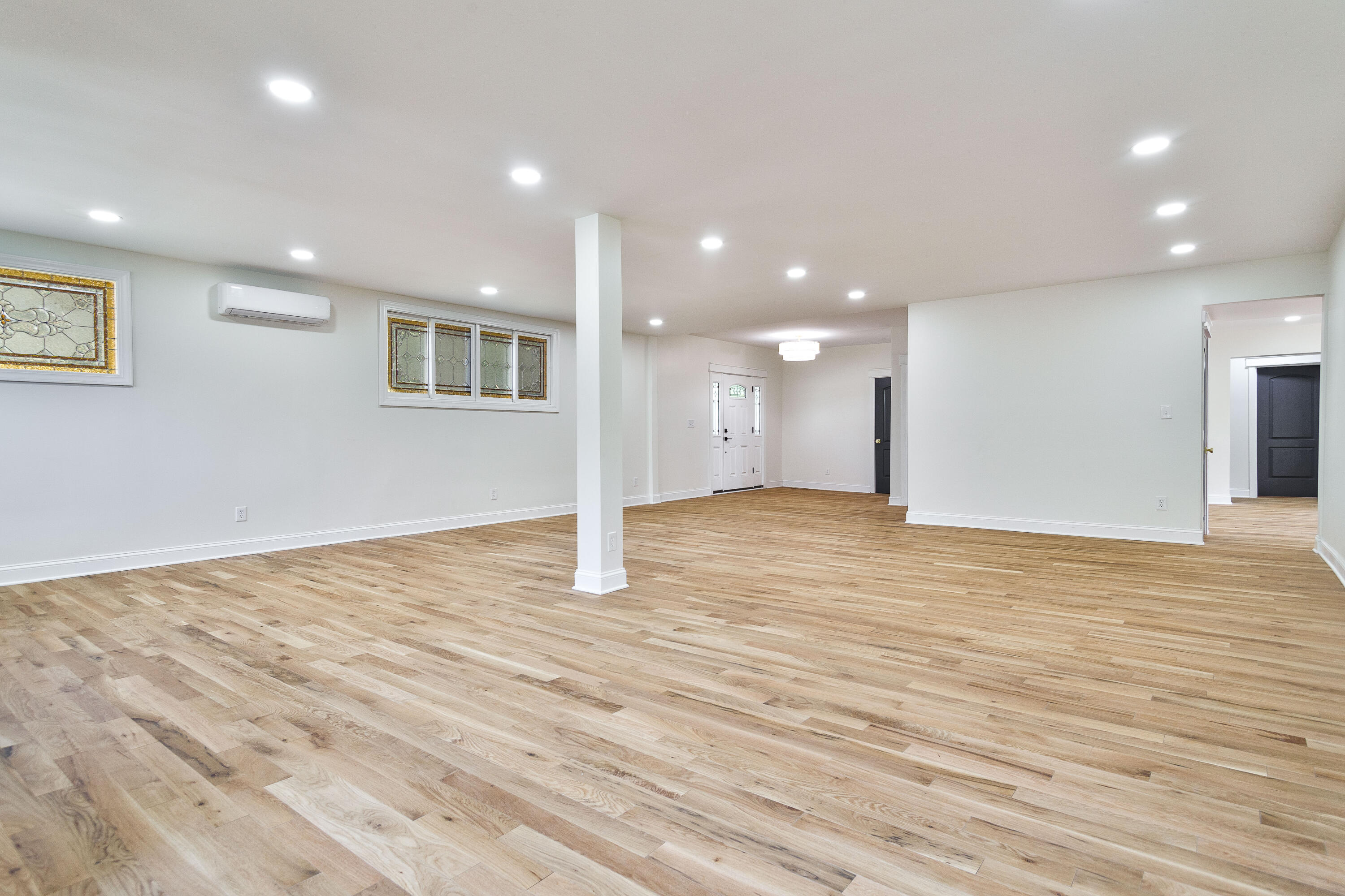 Crown Point, Indiana, 46307, United States, 5 Bedrooms Bedrooms, ,3 BathroomsBathrooms,Residential,For Sale,1946905