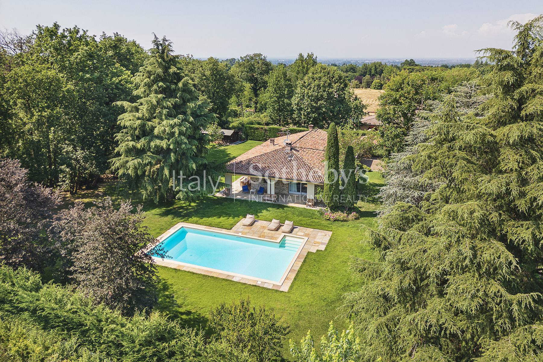  Villa with swimming pool and private woodland in the Trebbia Valley, south of - 物件實景