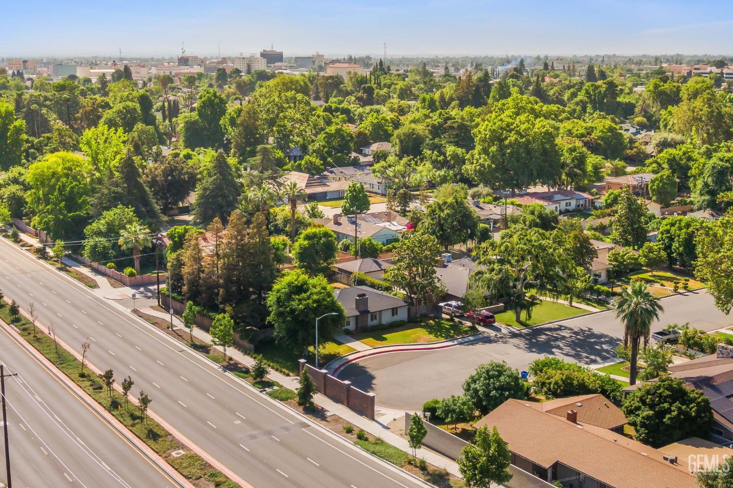 Bakersfield, California, 93301, United States, 3 Bedrooms Bedrooms, ,3 BathroomsBathrooms,Residential,For Sale,1819046