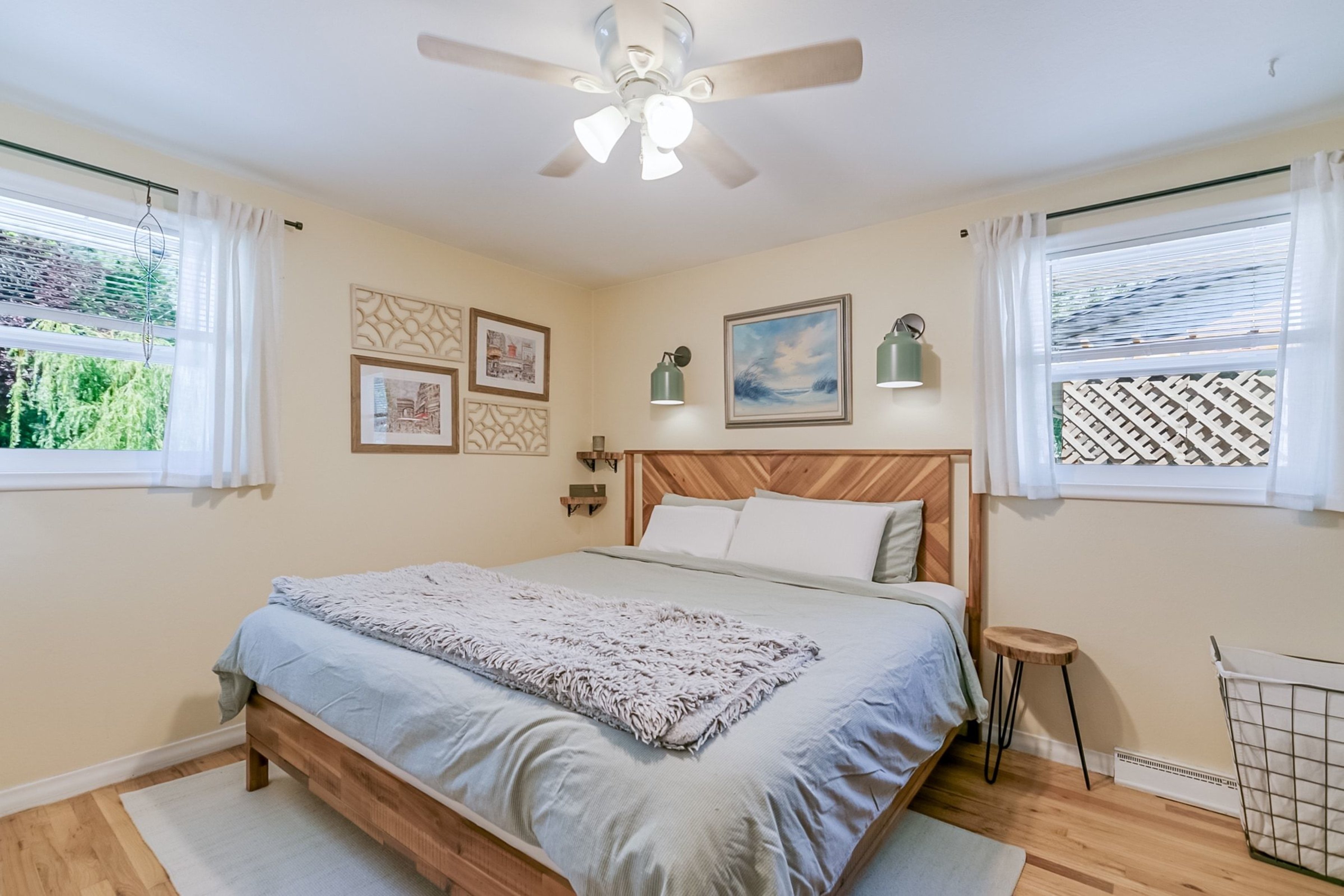  Parklike Yard, 3 Bedroom 1.5 Bath Home - 物件實景