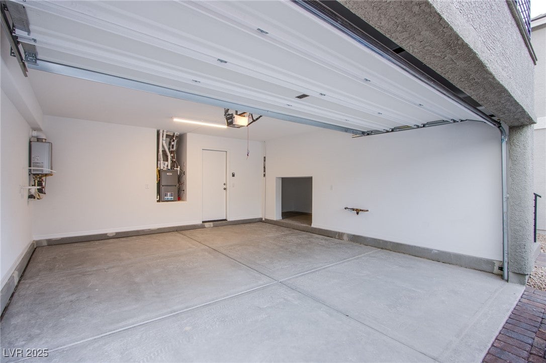 Las Vegas, Nevada, 89141, United States, 5 Bedrooms Bedrooms, ,3 BathroomsBathrooms,Residential,For Sale,1978122