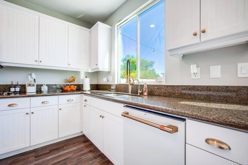 Murrieta, California, 92563, United States, 3 Bedrooms Bedrooms, ,3 BathroomsBathrooms,Residential,For Sale,1947093
