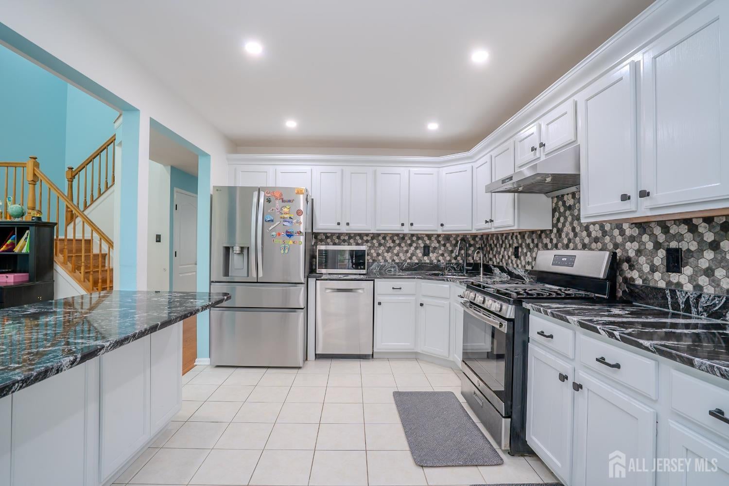 North Brunswick, New Jersey, 08902, United States, 3 Bedrooms Bedrooms, ,3 BathroomsBathrooms,Residential,For Sale,1982404