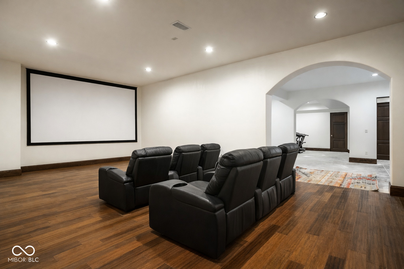 Zionsville, Indiana, 46077, United States, 5 Bedrooms Bedrooms, ,9 BathroomsBathrooms,Residential,For Sale,2012395