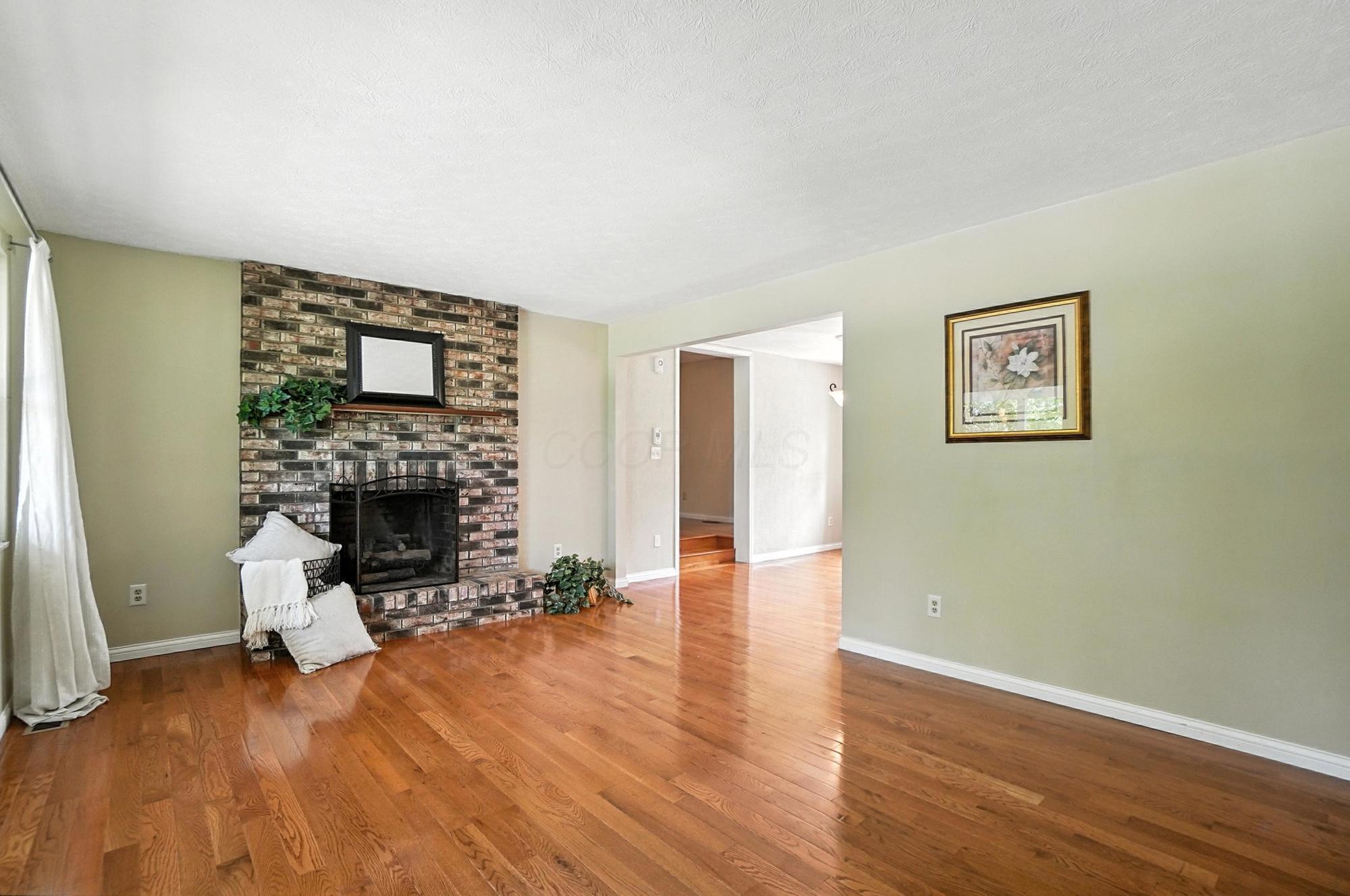 Johnstown, Ohio, 43031, United States, 3 Bedrooms Bedrooms, ,2 BathroomsBathrooms,Residential,For Sale,1896199