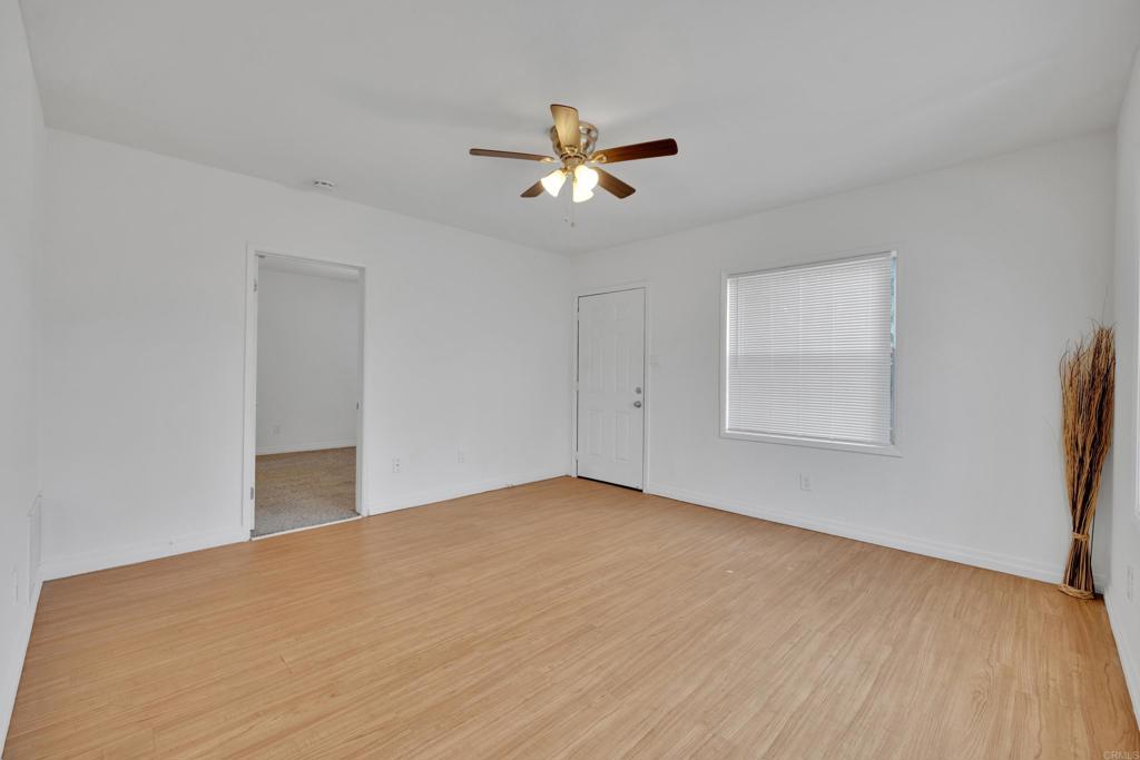 Spring Valley, California, 91977, United States, 6 Bedrooms Bedrooms, ,4 BathroomsBathrooms,Residential,For Sale,1996017