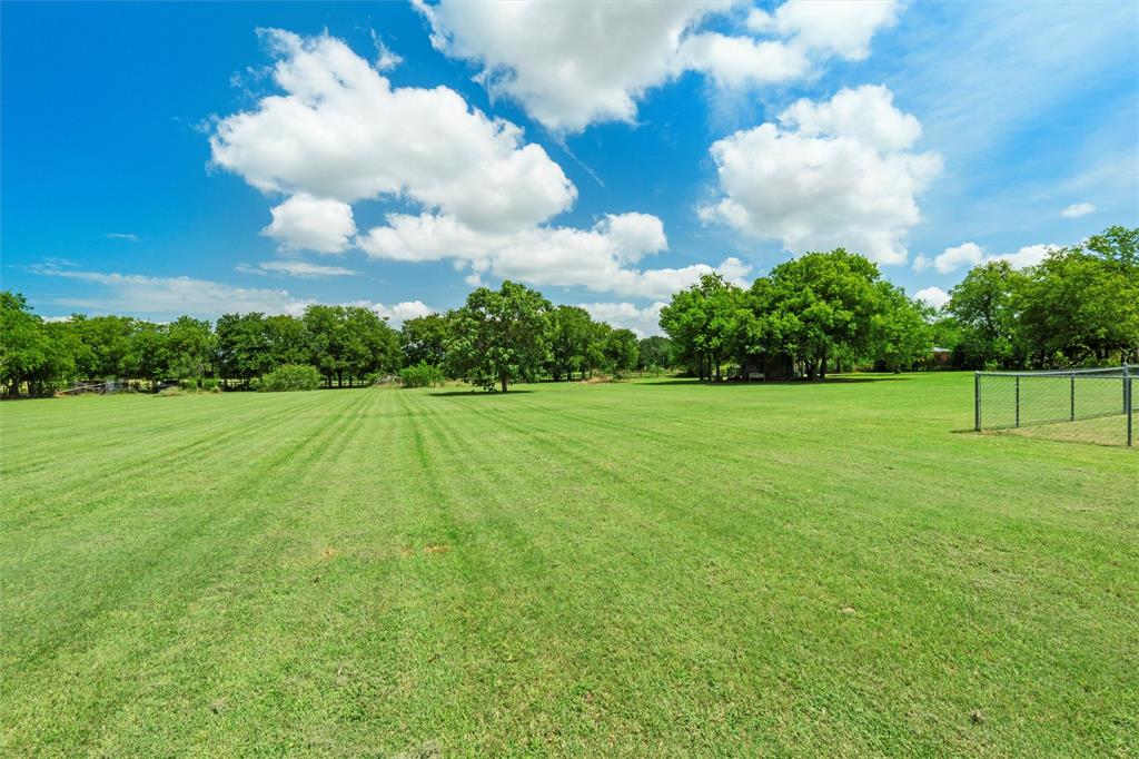 Whitney, Texas, 76692, United States, 4 Bedrooms Bedrooms, ,3 BathroomsBathrooms,Residential,For Sale,1890428