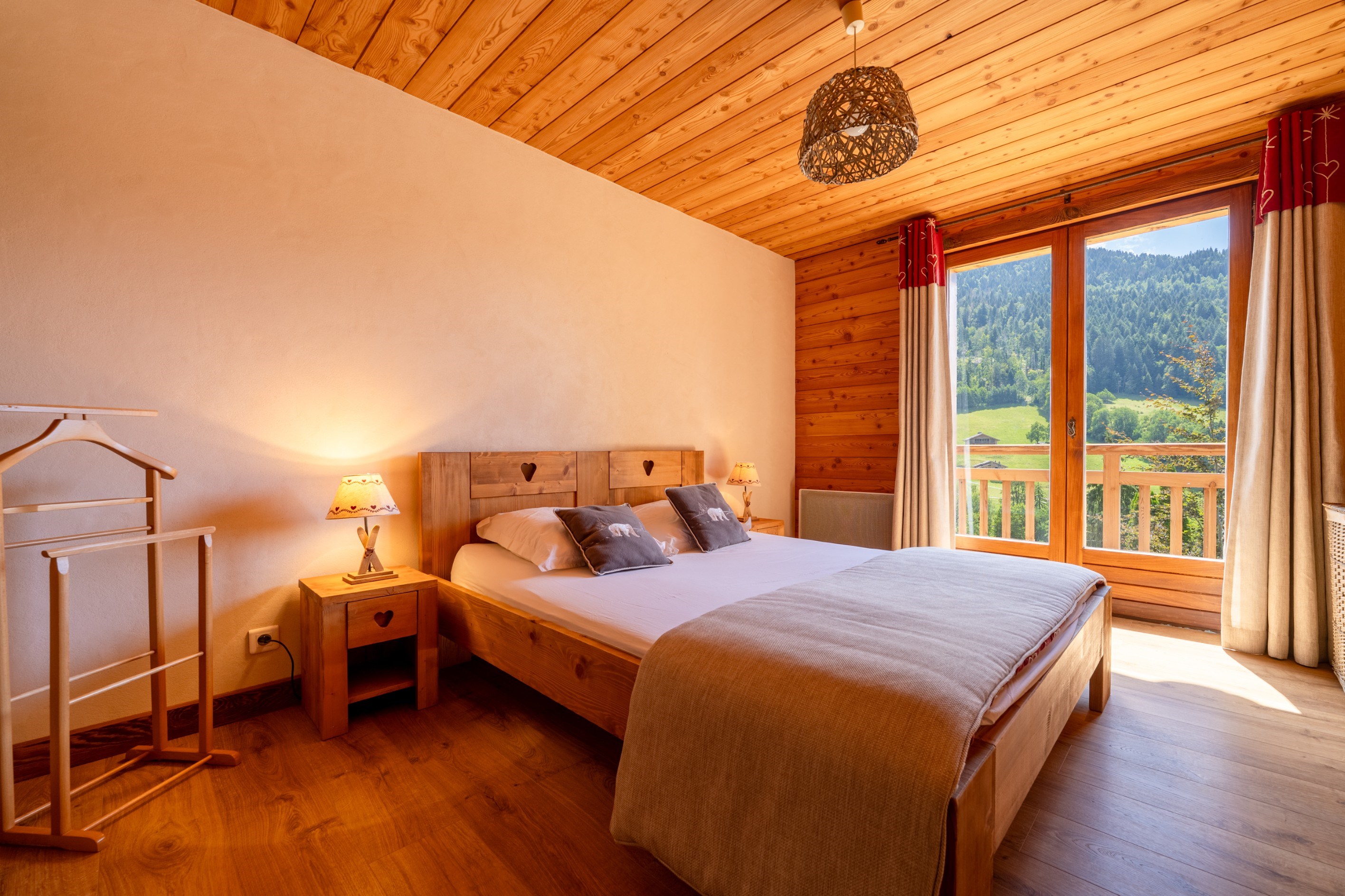  EXCEPTIONAL CHALET – NEAR THE SKI SLOPES – VIEW OF THE ARAVIS MOUNTAIN RANGE - 物件實景