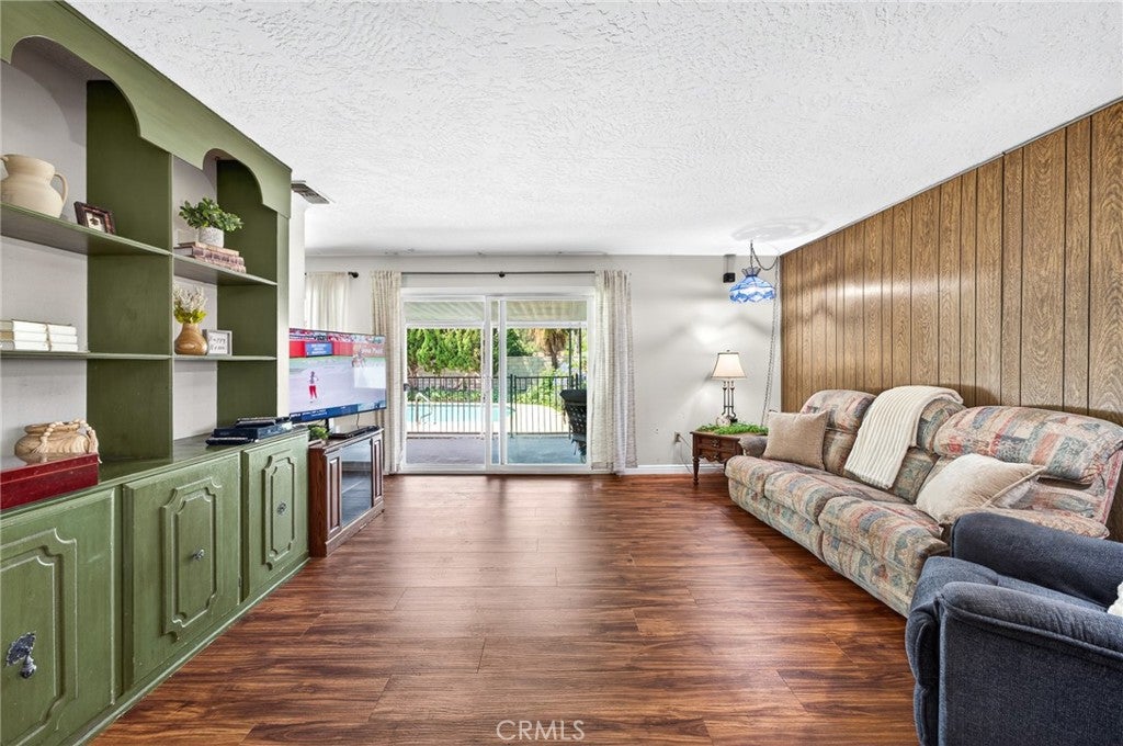 Redlands, California, 92373, United States, 4 Bedrooms Bedrooms, ,2 BathroomsBathrooms,Residential,For Sale,2048890