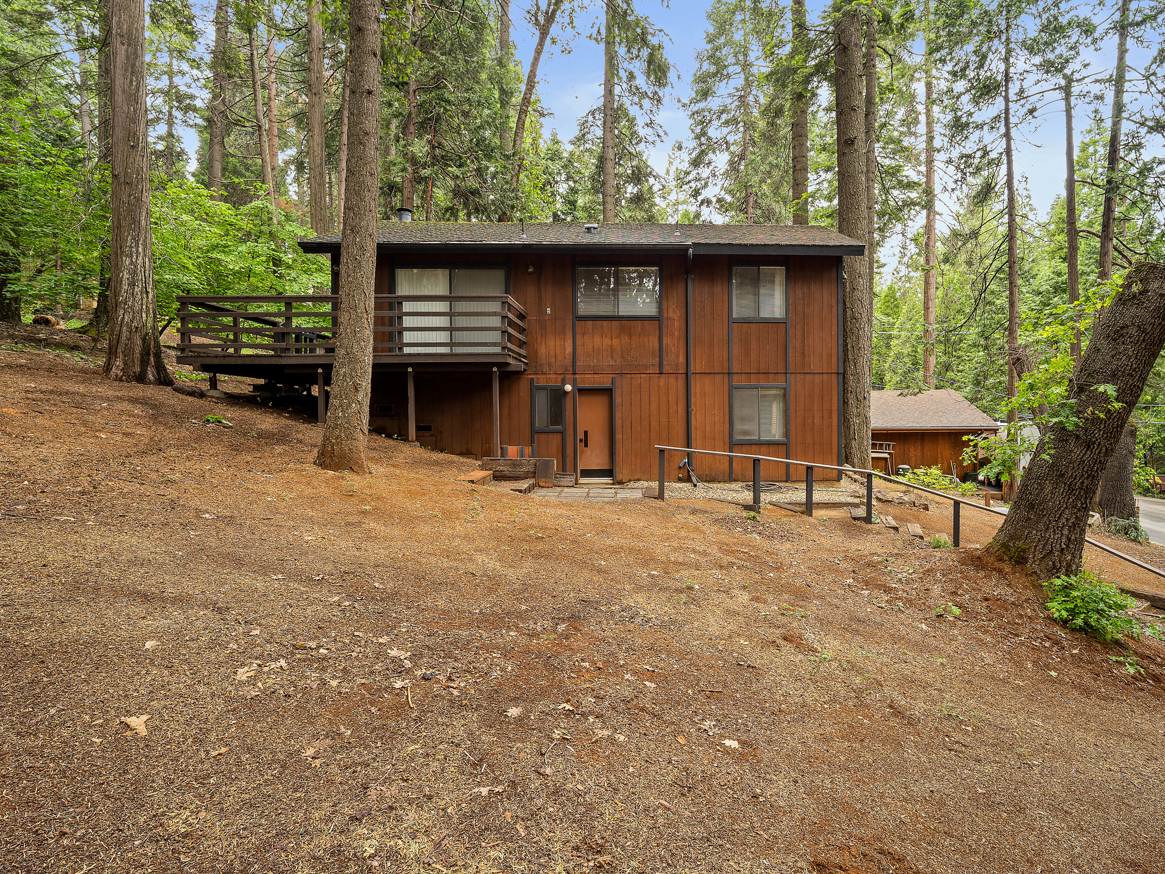  6758 Onyx Trail, Pollock Pines, CA 95726 - 物件實景