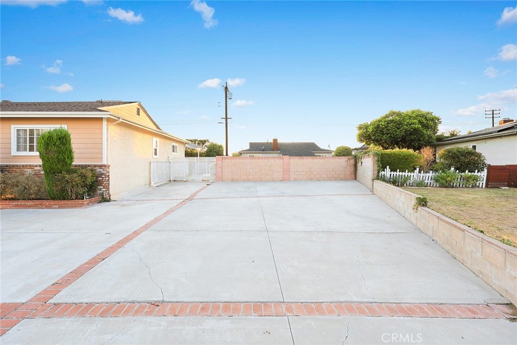 Whittier, California, 90604, United States, 4 Bedrooms Bedrooms, ,2 BathroomsBathrooms,Residential,For Sale,1918097
