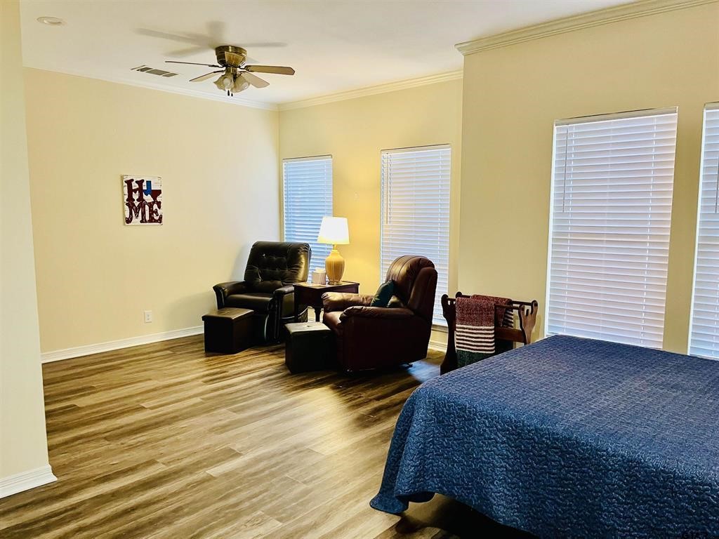 Mineola, Texas, 75771, United States, 3 Bedrooms Bedrooms, ,3 BathroomsBathrooms,Residential,For Sale,2005685