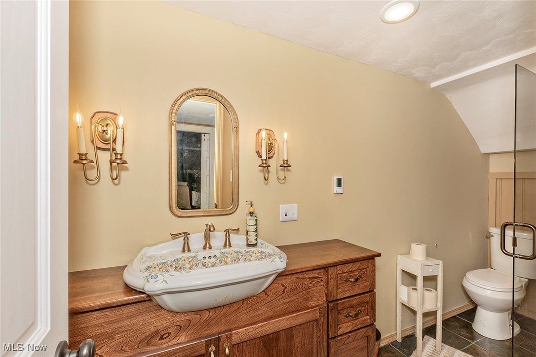 Brecksville, Ohio, 44141, United States, 5 Bedrooms Bedrooms, ,5 BathroomsBathrooms,Residential,For Sale,1979228