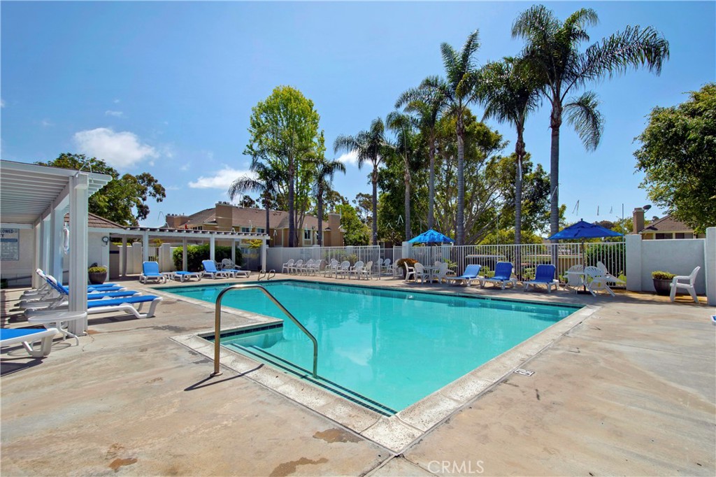 Carlsbad, California, 92011, United States, 2 Bedrooms Bedrooms, ,2 BathroomsBathrooms,Residential,For Sale,1827454