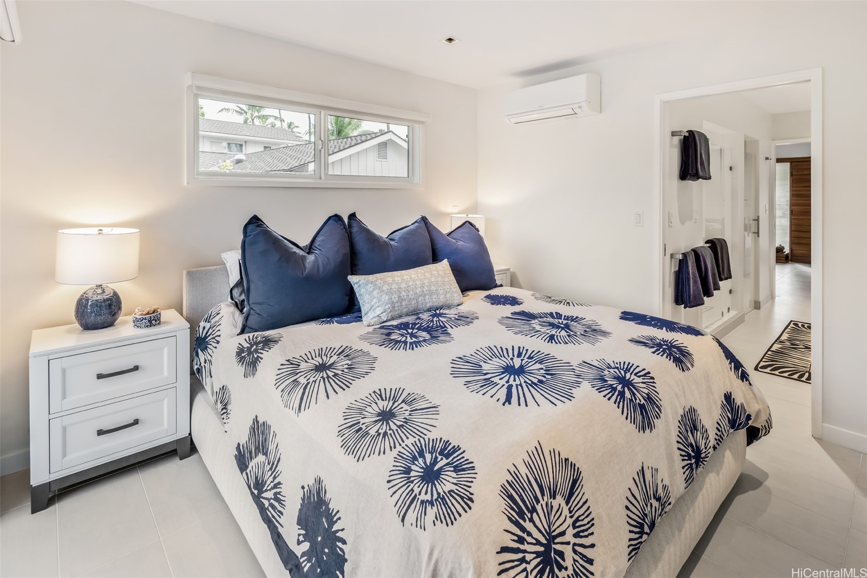 Kailua, Hawaii, 96734, United States, 4 Bedrooms Bedrooms, ,5 BathroomsBathrooms,Residential,For Sale,1989411