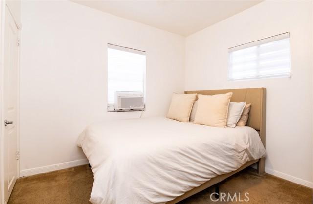 Los Angeles, California, 90001, United States, 5 Bedrooms Bedrooms, ,5 BathroomsBathrooms,Residential,For Sale,2009948