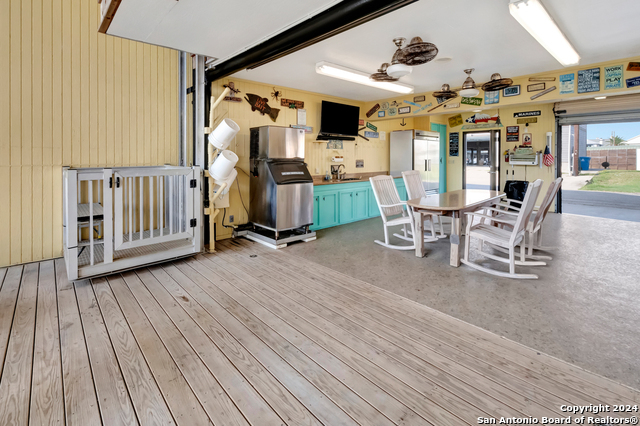 504 S 12th Street, Port O'Connor, Texas, 77982, United States, 5 Bedrooms Bedrooms, ,4 BathroomsBathrooms,Residential,For Sale,504 S 12th Street,1680870