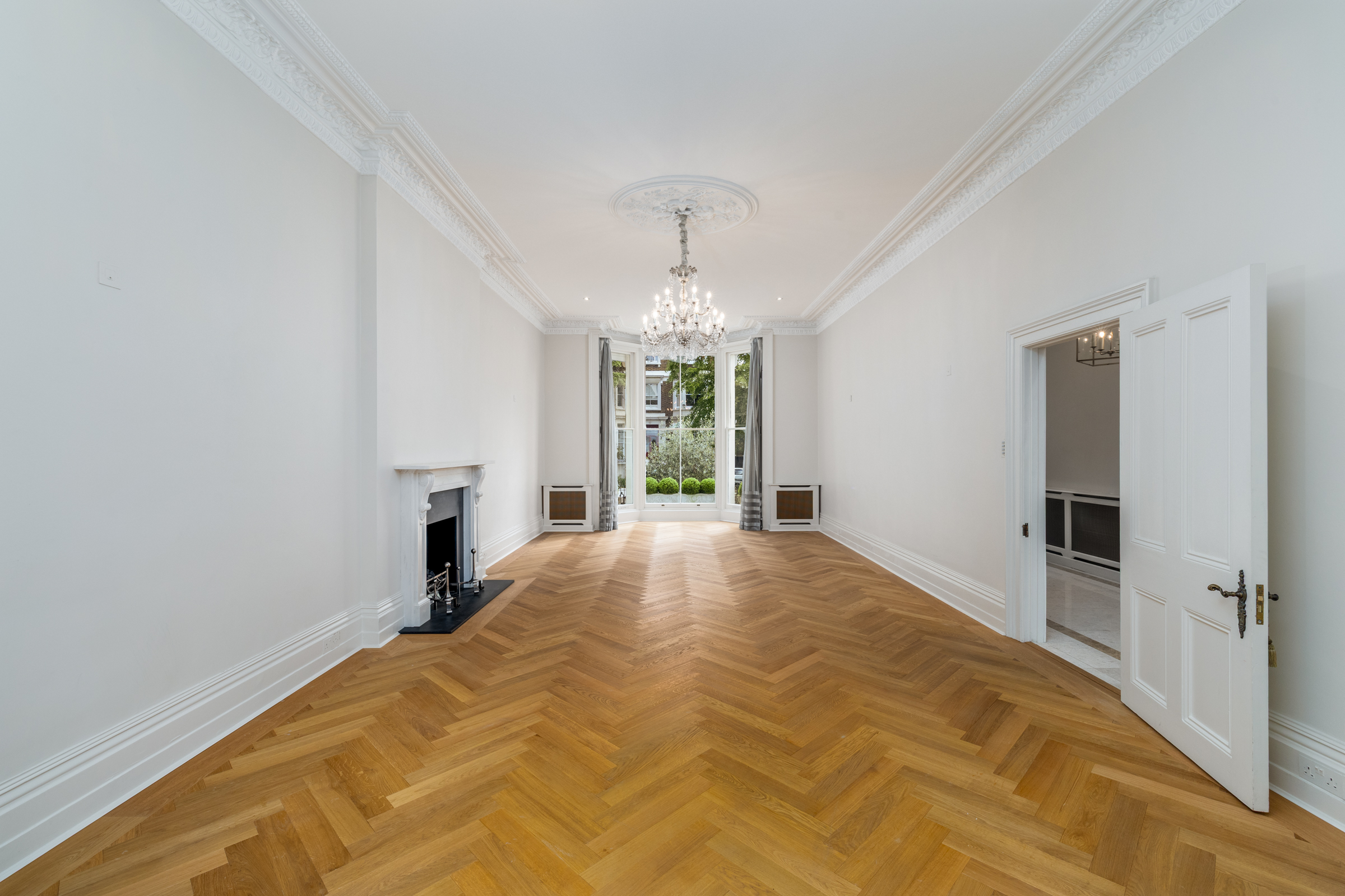  Imposing detached mansion in a highly desirable Holland Park address - 物件實景