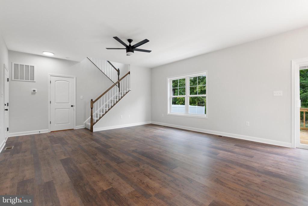 Boyce, Virginia, 22620, United States, 3 Bedrooms Bedrooms, ,3 BathroomsBathrooms,Residential,For Sale,1980169