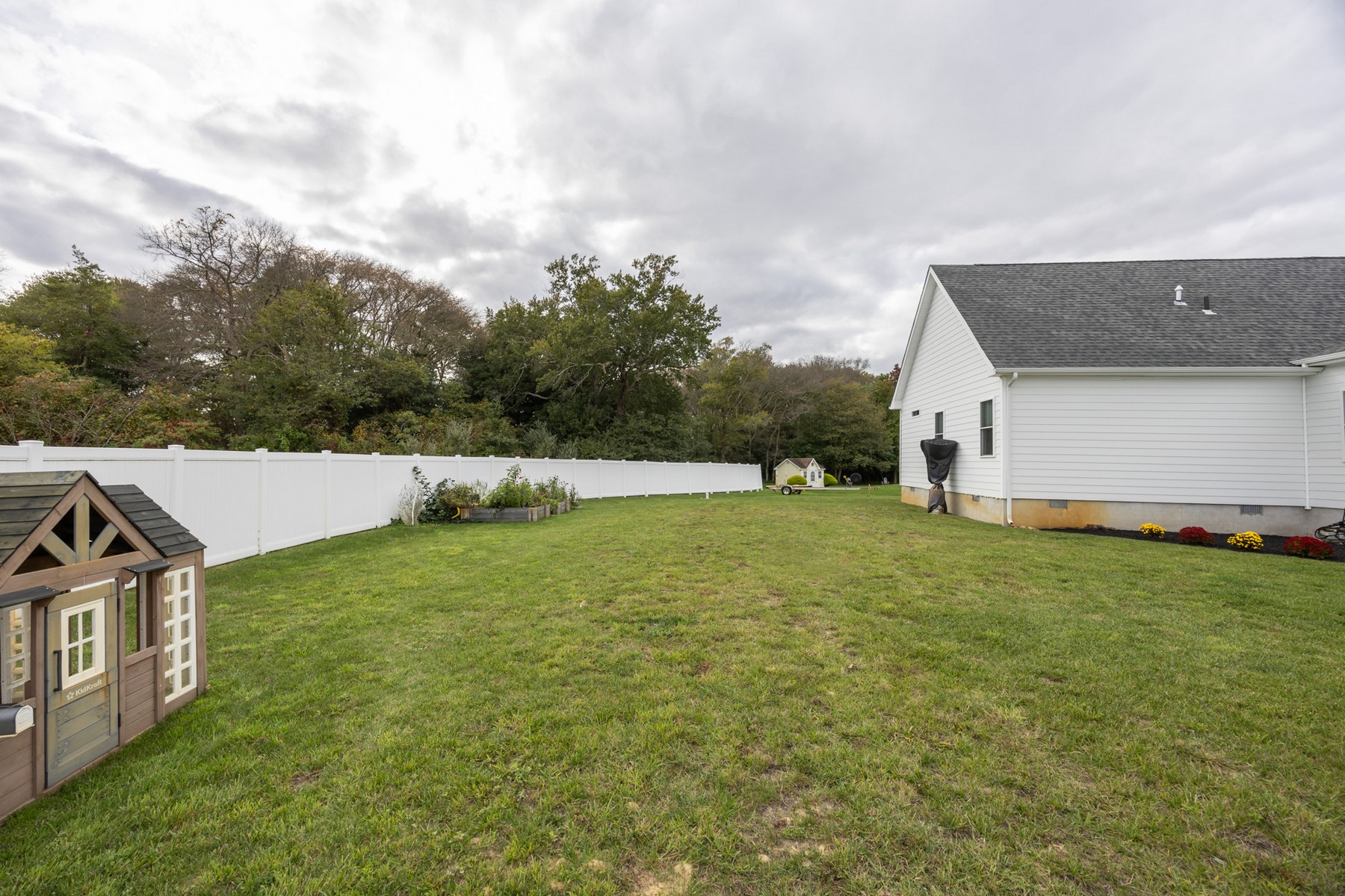  28 Queen Anne Court - 物件實景