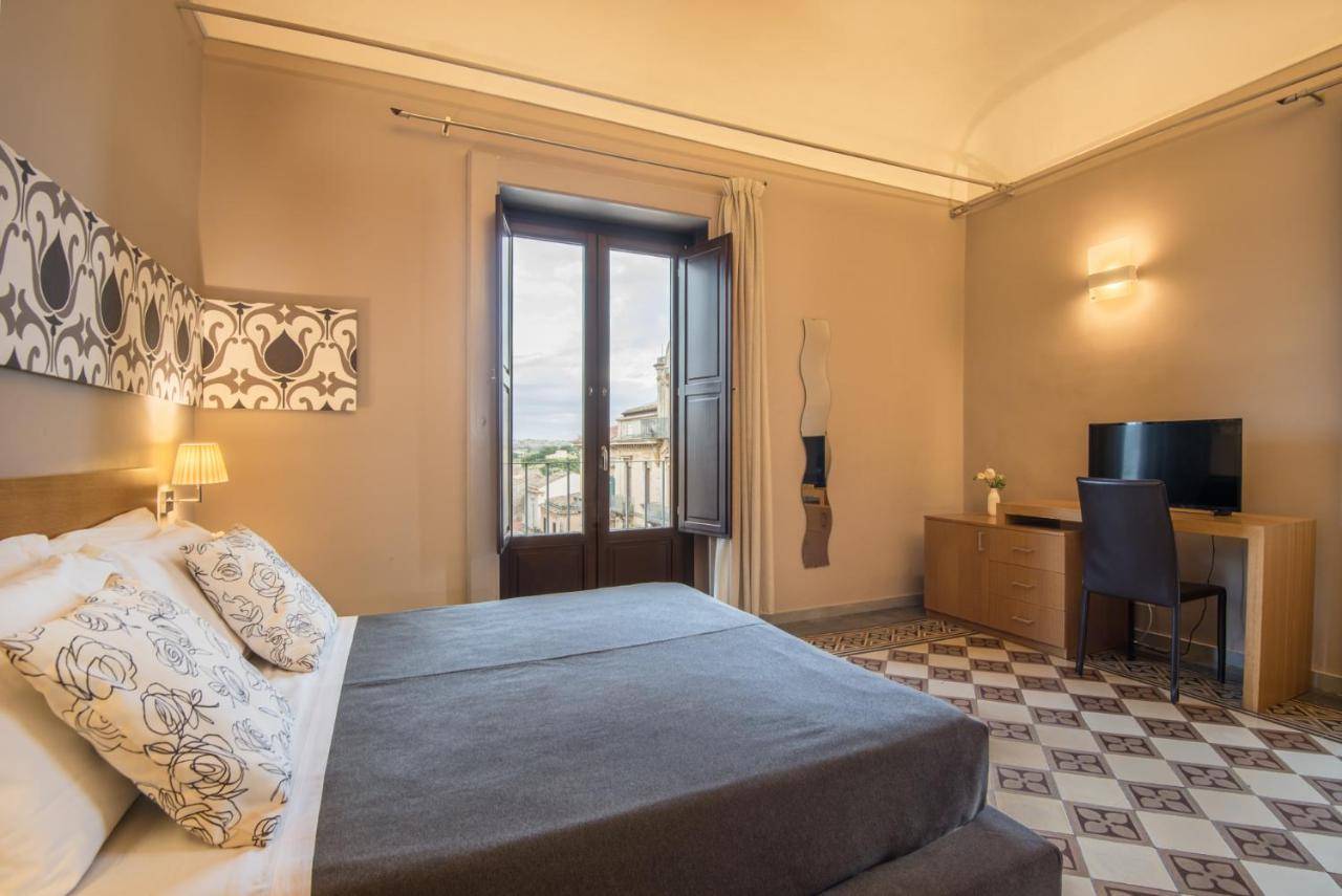 Ragusa, Ragusa, 97100, IT, 11 Bedrooms Bedrooms, ,11 BathroomsBathrooms,Residential,For Sale,1687176