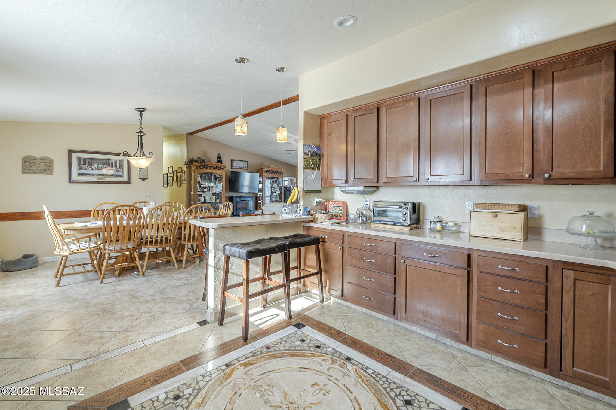 Sahuarita, Arizona, 85629, United States, 6 Bedrooms Bedrooms, ,3 BathroomsBathrooms,Residential,For Sale,1919745