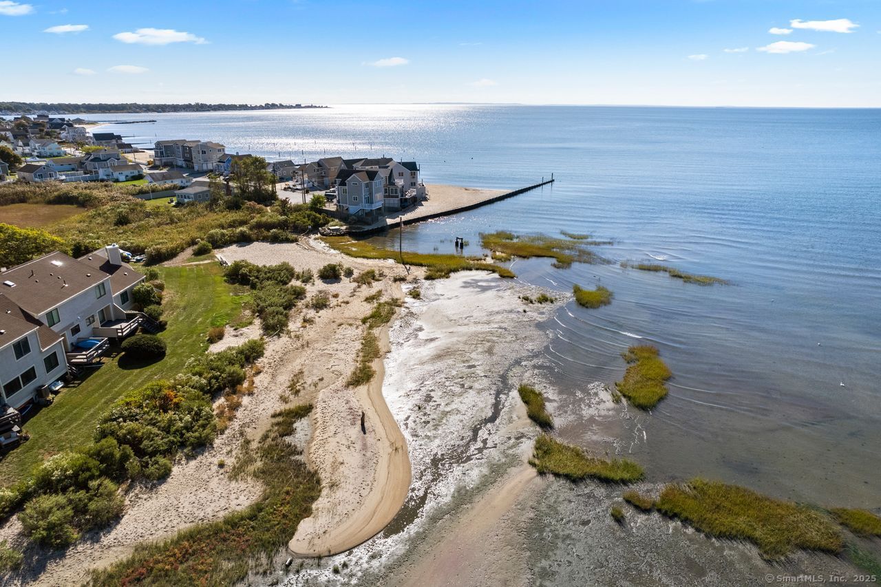 Old Saybrook, Connecticut, 06475, United States, 2 Bedrooms Bedrooms, ,2 BathroomsBathrooms,Residential,For Sale,1957011