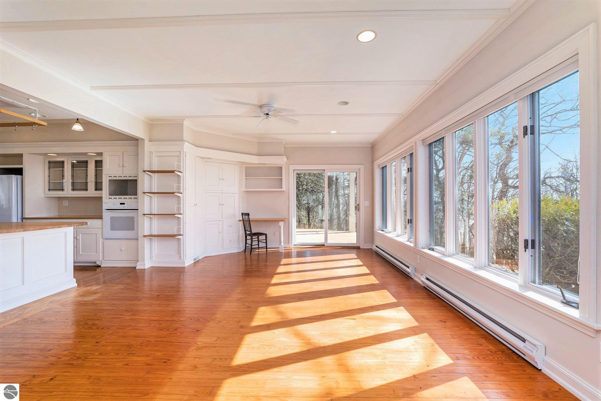 Frankfort, Michigan, 49635-9746, United States, 7 Bedrooms Bedrooms, ,5 BathroomsBathrooms,Residential,For Sale,1975140