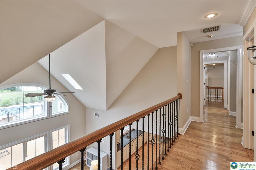 Stroudsburg, Pennsylvania, 18360-6926, United States, 7 Bedrooms Bedrooms, ,4 BathroomsBathrooms,Residential,For Sale,1904497