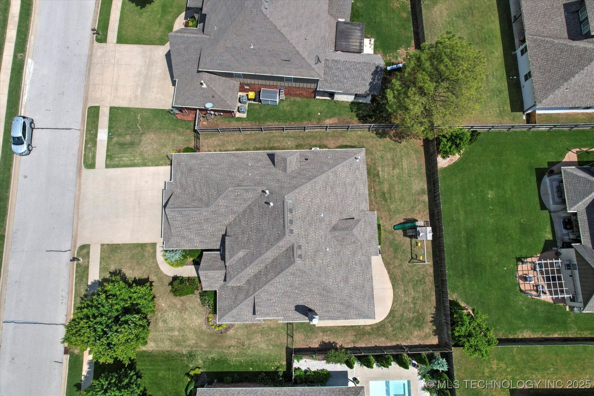 Bixby, Oklahoma, 74070, United States, 4 Bedrooms Bedrooms, ,5 BathroomsBathrooms,Residential,For Sale,1829148