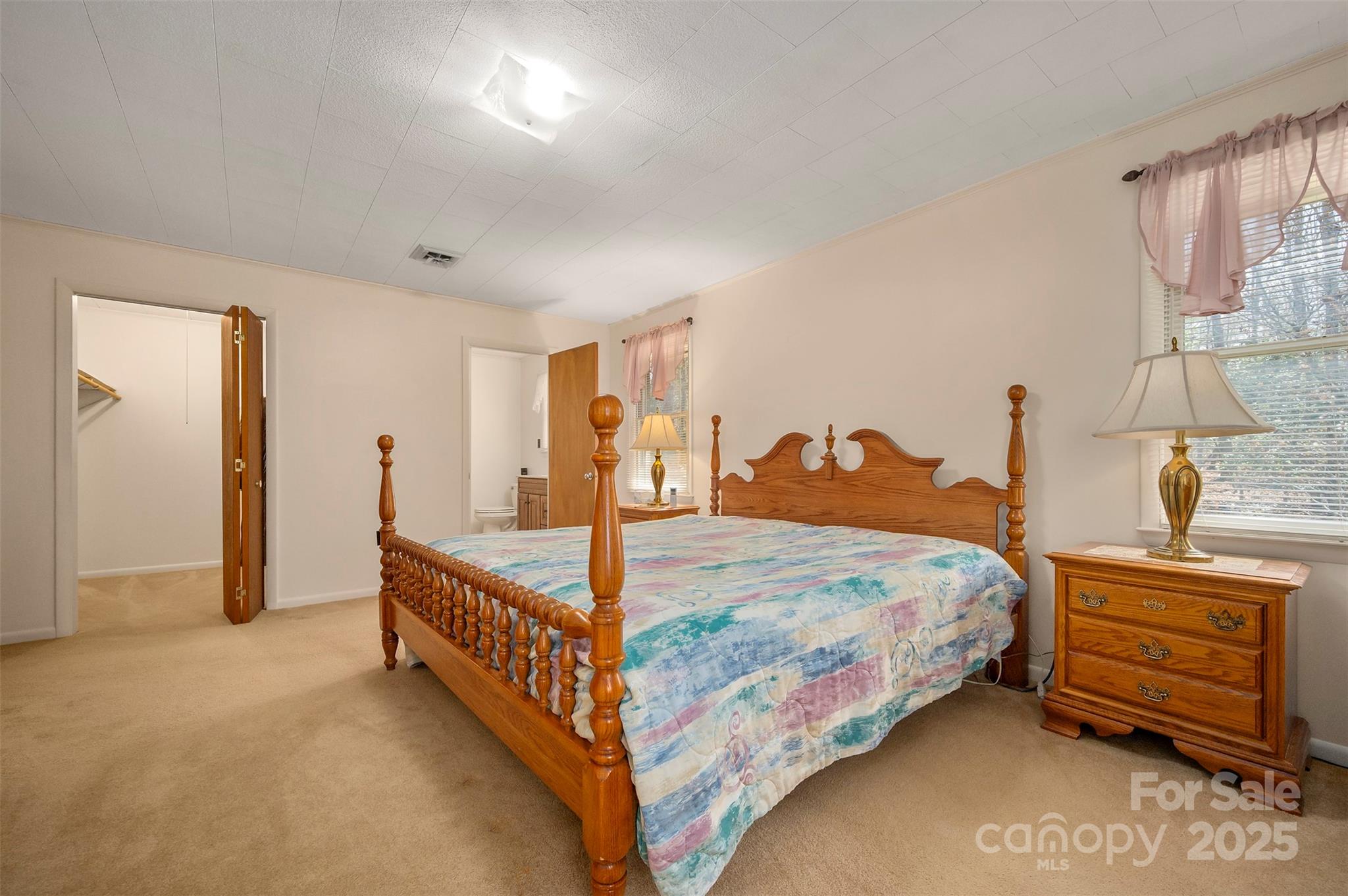 Rutherfordton, North Carolina, 28139, United States, 3 Bedrooms Bedrooms, ,2 BathroomsBathrooms,Residential,For Sale,1932677