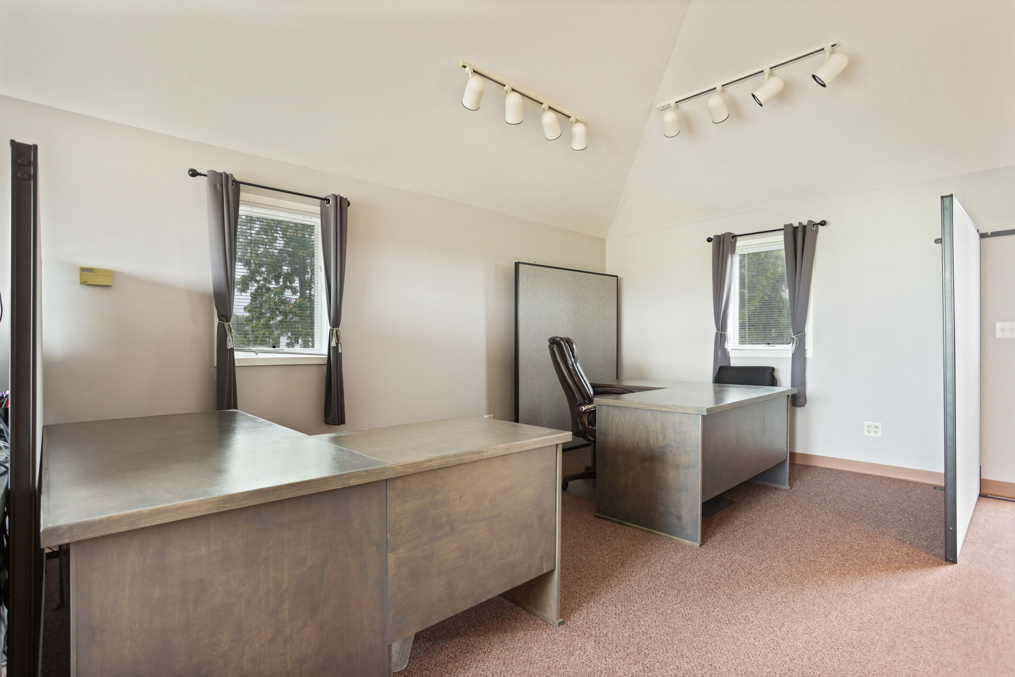 Saginaw, Michigan, 48604, United States, 4 Bedrooms Bedrooms, ,3 BathroomsBathrooms,Residential,For Sale,1980759