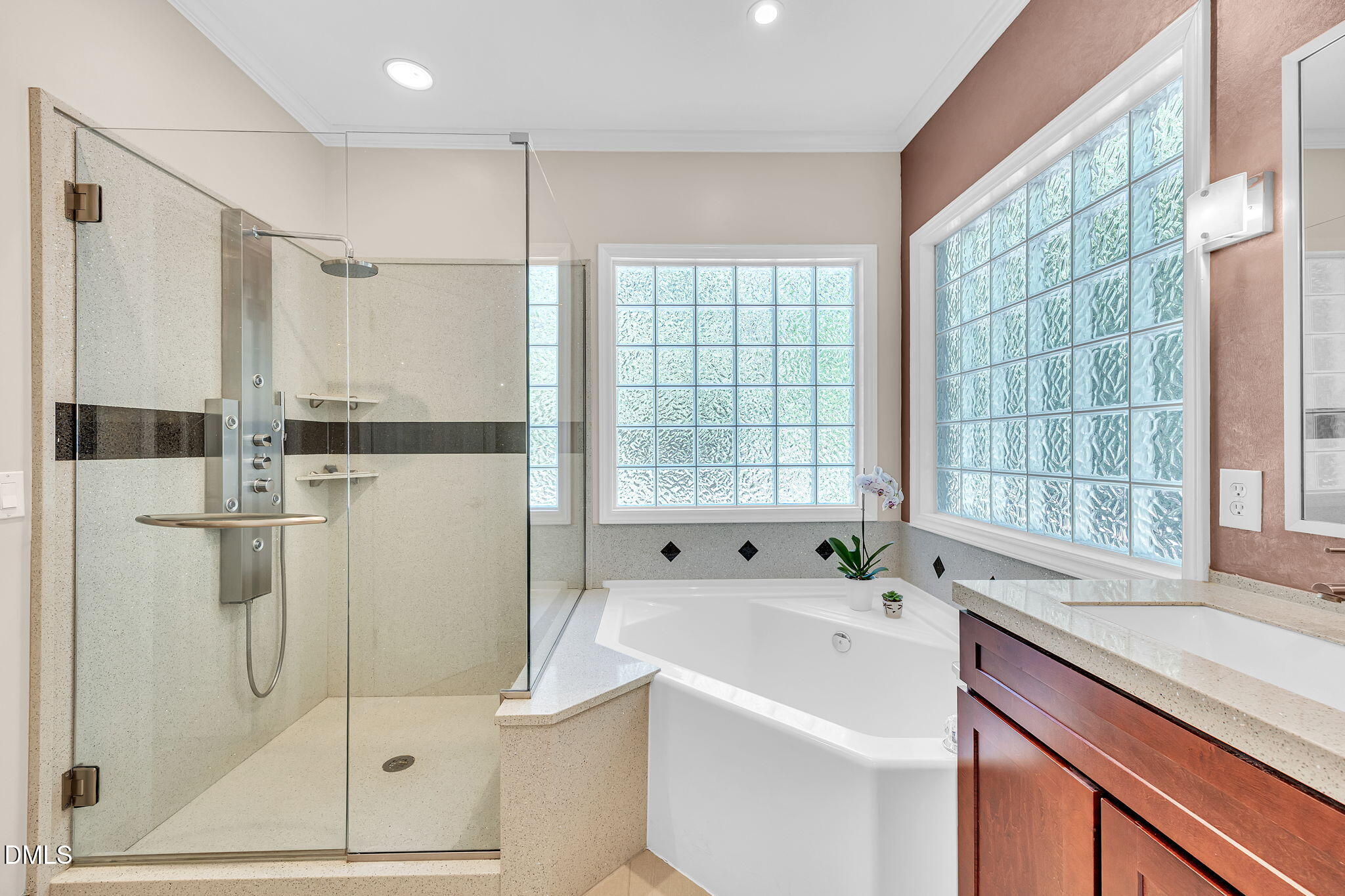 Durham, North Carolina, 27712, United States, 5 Bedrooms Bedrooms, ,3 BathroomsBathrooms,Residential,For Sale,1980310