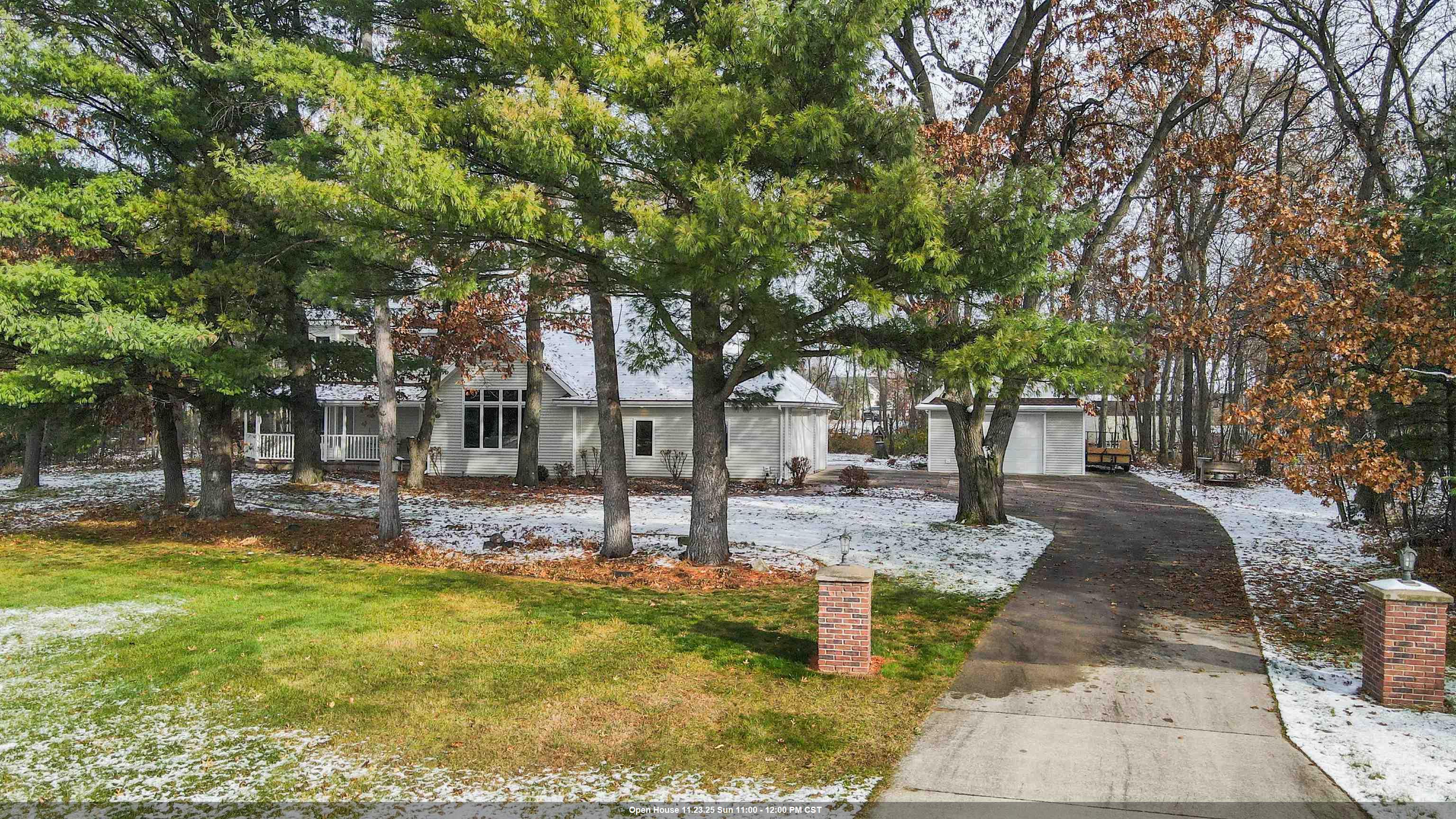 NEW LONDON, Wisconsin, 54961, United States, 3 Bedrooms Bedrooms, ,4 BathroomsBathrooms,Residential,For Sale,1996167