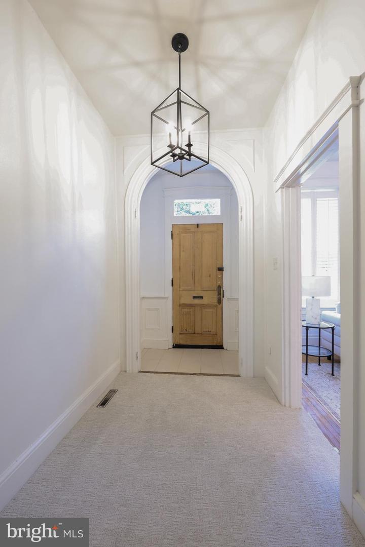 Lancaster, Pennsylvania, 17603, United States, 4 Bedrooms Bedrooms, ,2 BathroomsBathrooms,Residential,For Sale,1955843