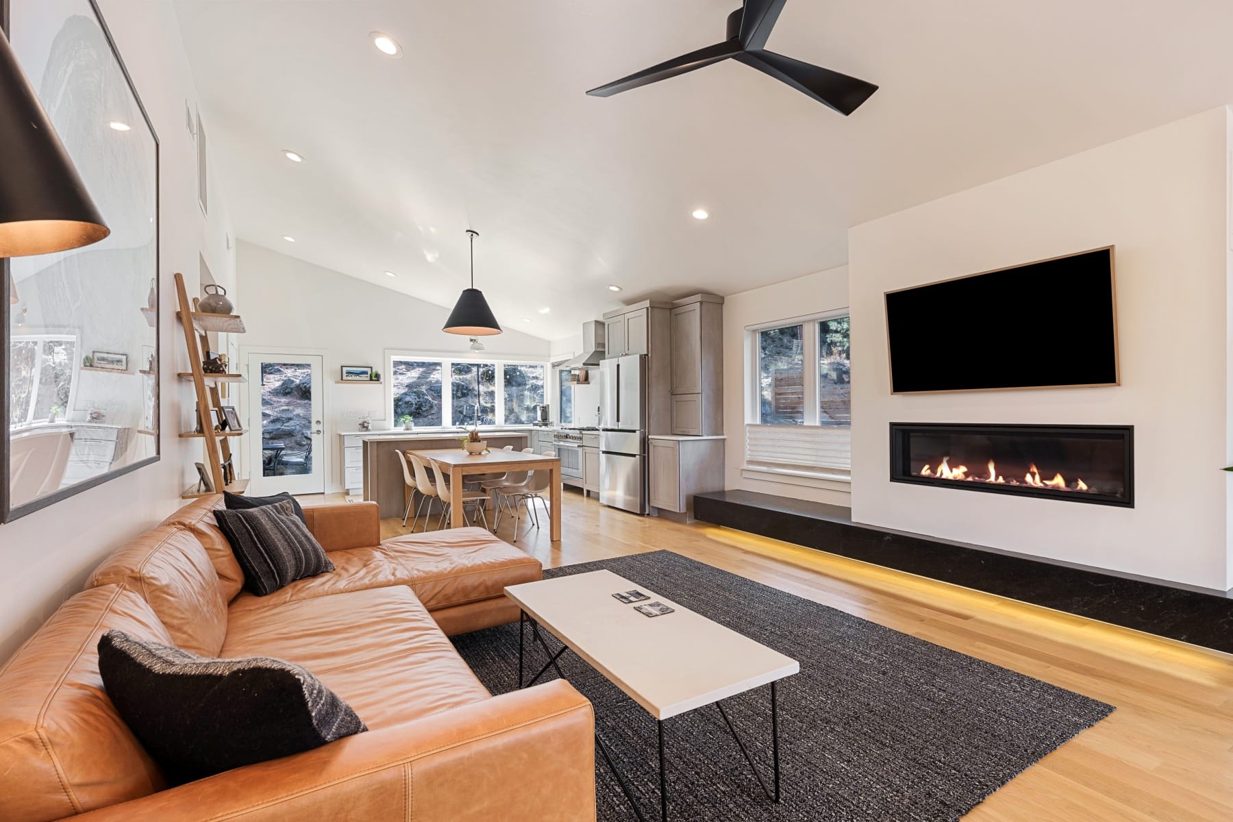  61552 Oakwood Place #1 & 2 Bend, OR 97702 - 物件實景