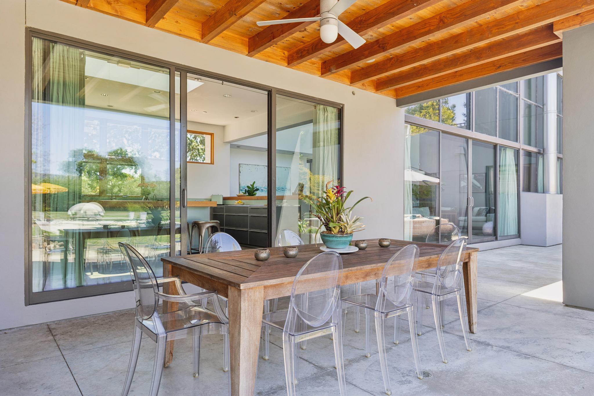  MODERN WINE COUNTRY ESTATE - 物件實景