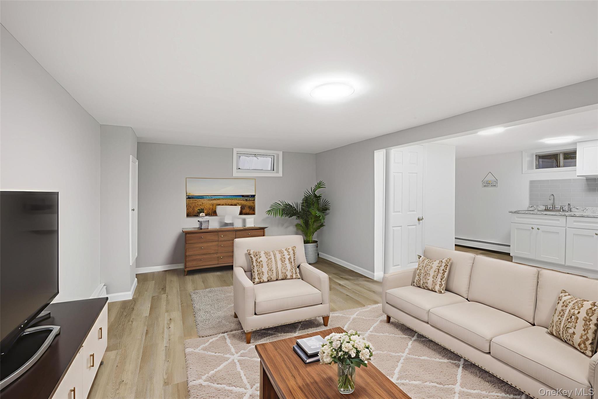 Amityville, New York, 11701, United States, 4 Bedrooms Bedrooms, ,2 BathroomsBathrooms,Residential,For Sale,2001816